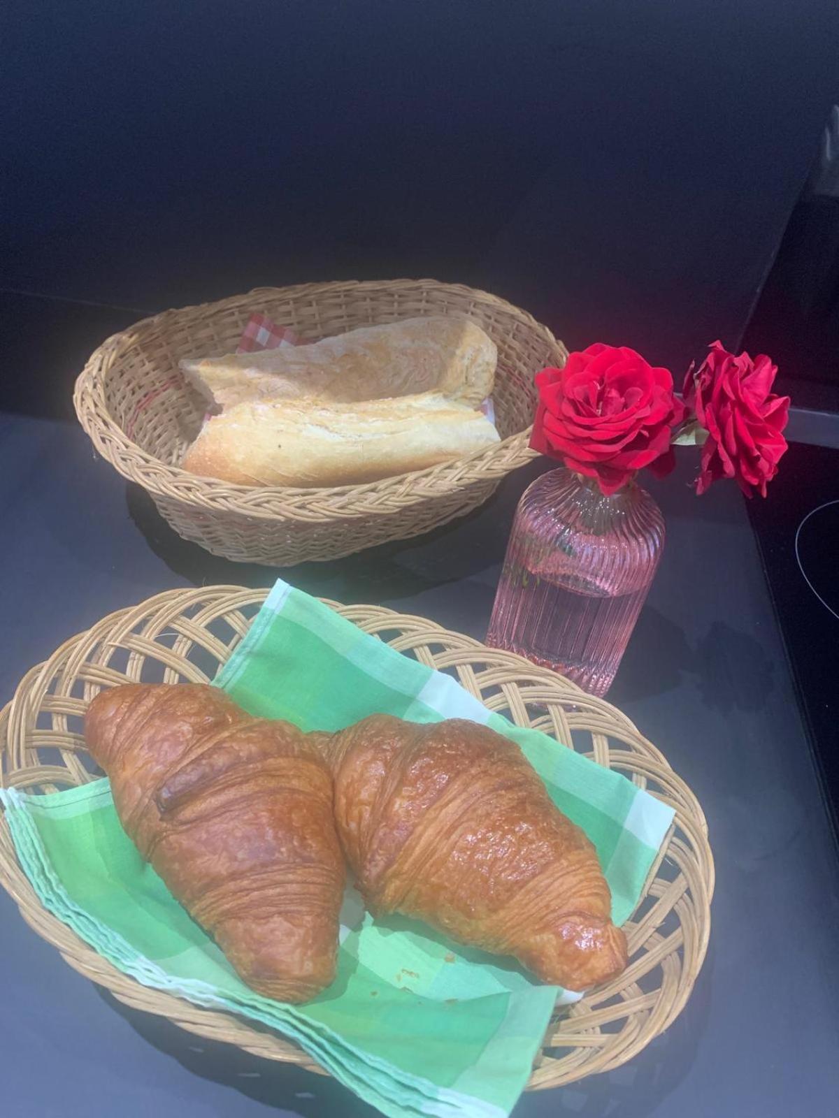 Reve D'Azur, 2 Chambres, Maison Julia En Bord De Mer A La Nartelle, Piscine Partagee, Parking & Terrasse Bbq, Wifi Et Draps Inclus Plage A Pied Sainte-Maxime Dış mekan fotoğraf