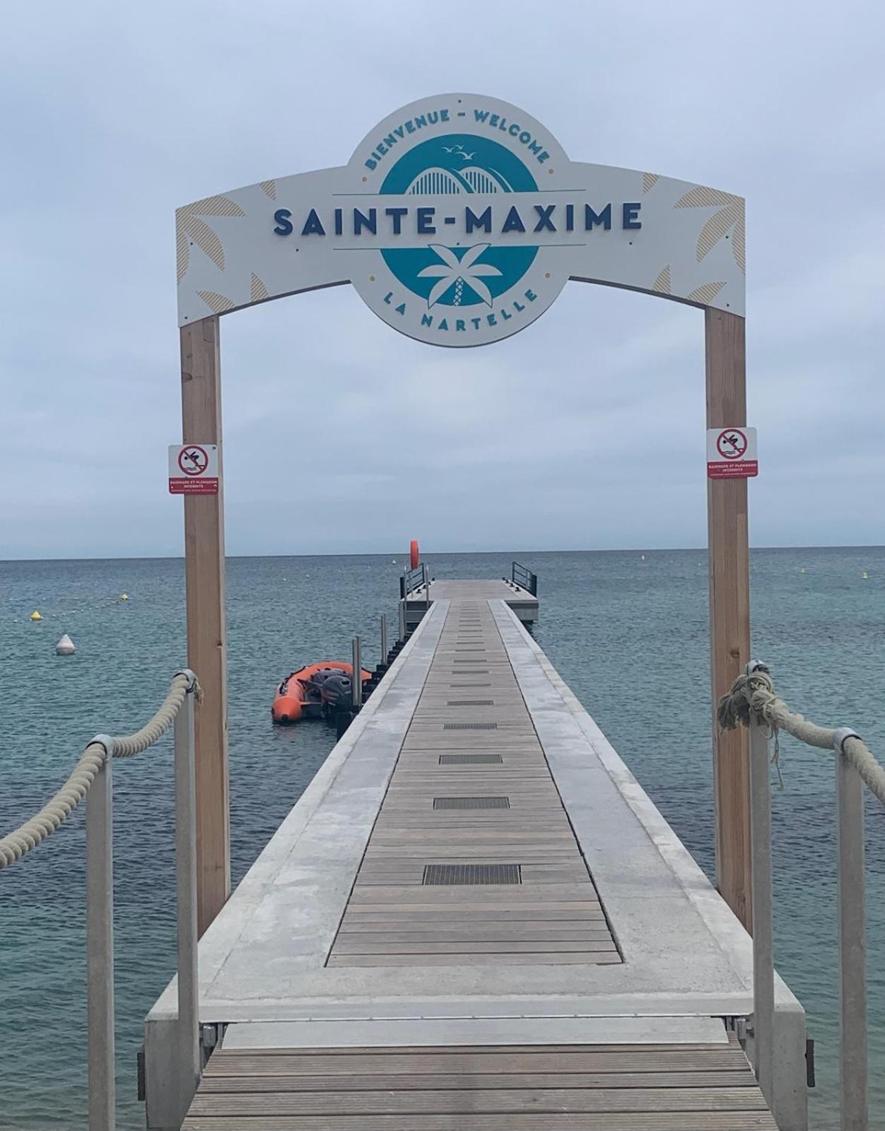 Reve D'Azur, 2 Chambres, Maison Julia En Bord De Mer A La Nartelle, Piscine Partagee, Parking & Terrasse Bbq, Wifi Et Draps Inclus Plage A Pied Sainte-Maxime Dış mekan fotoğraf